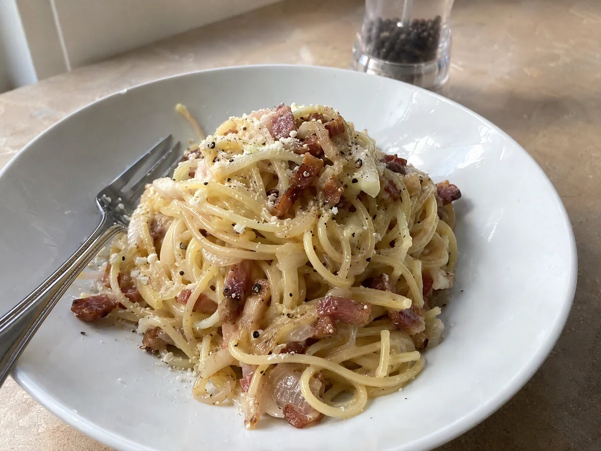Pâtes crème-lardons